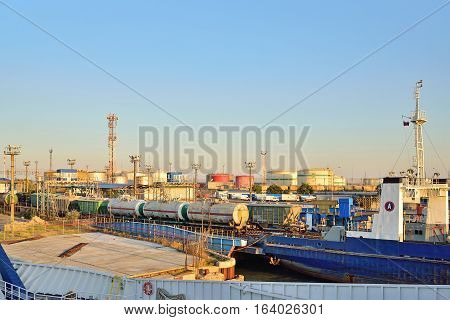 Download Railway Carriages And Tanks For The Ferry On The Ferry