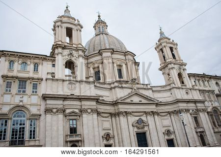 Rome architecture. Rome is a city and special comune (named Roma Capitale) in Italy