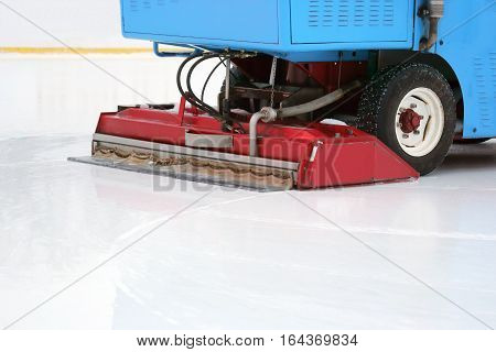 special machine ice harvester cleans the ice rink