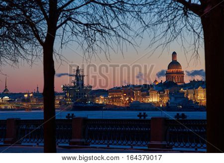 Perfect view on saint-petersburg in winter time. St. Isaac Cathedral on morning sky background under forzen Neva river in january month