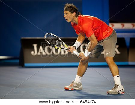 MELBOURNE - 22 gennaio: Rafael Nadal di Spagna nel suo terzo turno vittoria contro Bernard Tomic dell'Australia