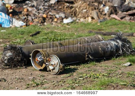 unexploded ordnance from multiple rocket launchers degrees in Donetsk