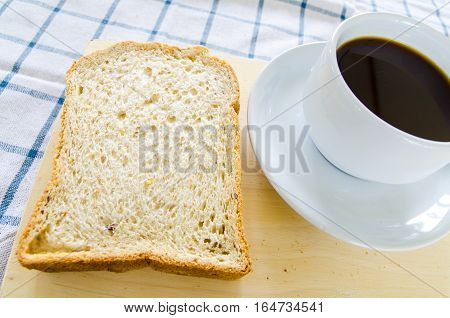 black coffee with whole wheat bread for breakfast