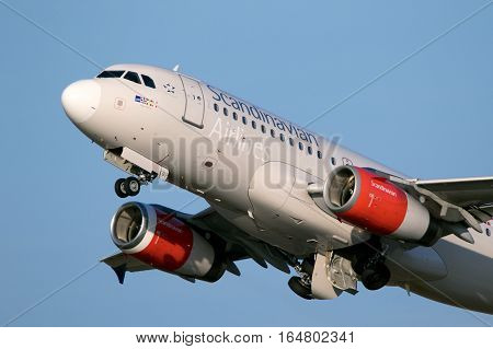 Scandinavian Airlines Airbus A319
