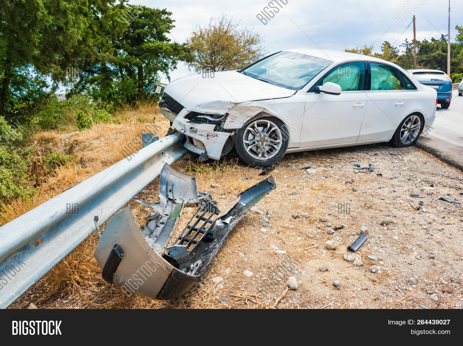 Deflated Car Crashed Car Deflated Image & Photo (Free Trial) | Bigstock