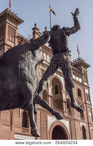 Madrid, Spain - August 4 2018:  Bronze Statue Of Tribute To The Bullfighter Jose Cubero Yiyo In The 