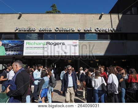 Palazzo Della Cultura E Dei Congressi In Bologna