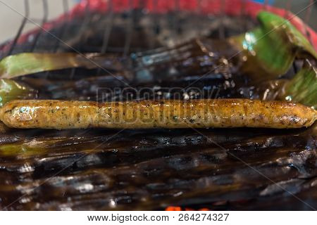 Roasted Or Grilled Thai Spicy Sausage (sai Aua)