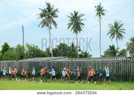 Samut Songkhram, Thailand - Oct 5, 2018 : Statue Of Thai And Chinese Fighting Against Burmese In Ban