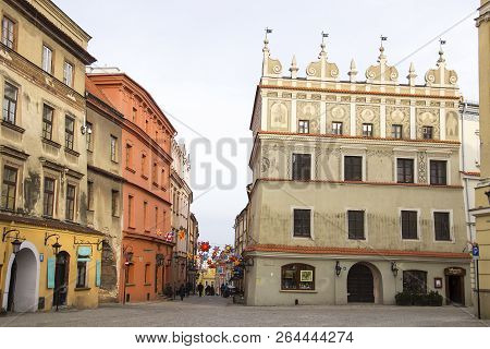 Lublin, Poland - January 16, 2018: Grodzka Street And Rynek Square In The Old Town Of Lublin