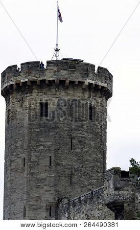 Warwick, Uk - October 21: Picture Of Warwick Castle - Guys Tower On October 21, 2018 In Warwick, War