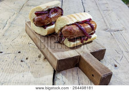 Sandwiches With Sausage And Caramelized Onions
