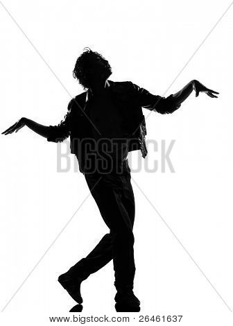 full length silhouet van een jonge man danser dansen funky hip hop r&b zombie lopen op geïsoleerde stu