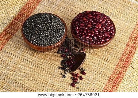 Raw Uncooked Pulses, Kidney Beans And Urad Daal On Wooden Placemats,
