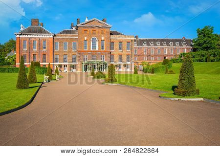 London, Uk - May 14 2018: Kensington Palace Is A Royal Residence Set In Kensington Gardens. It Has B