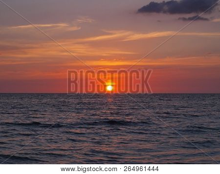 Playa Ancón, Espíritu Santo, Cuba - June 28, 2018: Spectacular Sunset On The Ancon Beach With All Pi