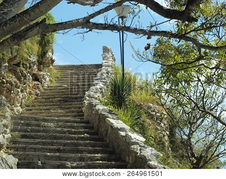 Havana, Cuba - June 21, 2018: Bacunayagua Viewpoint Stairs In Cuba Between Mayabeque And Matanzas, C