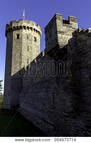 Warwick, Uk - October 21: Picture Of Warwick Castle - Guys Tower On October 21, 2018 In Warwick, War