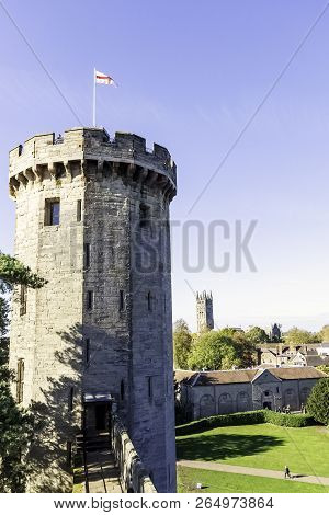 Warwick, Uk - October 21: Picture Of Warwick Castle - Guys Tower On October 21, 2018 In Warwick, War