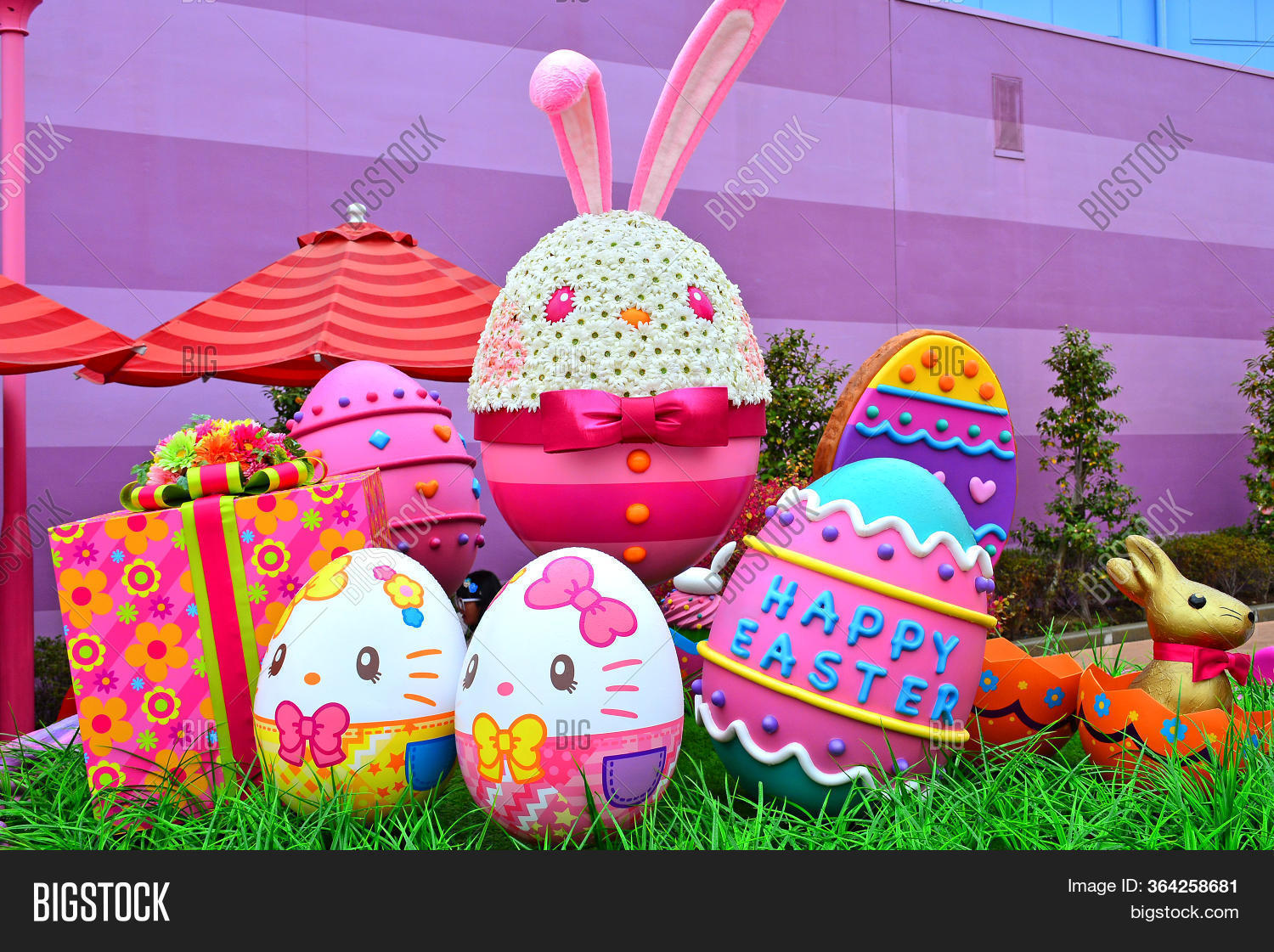 Hello kitty easter eggs