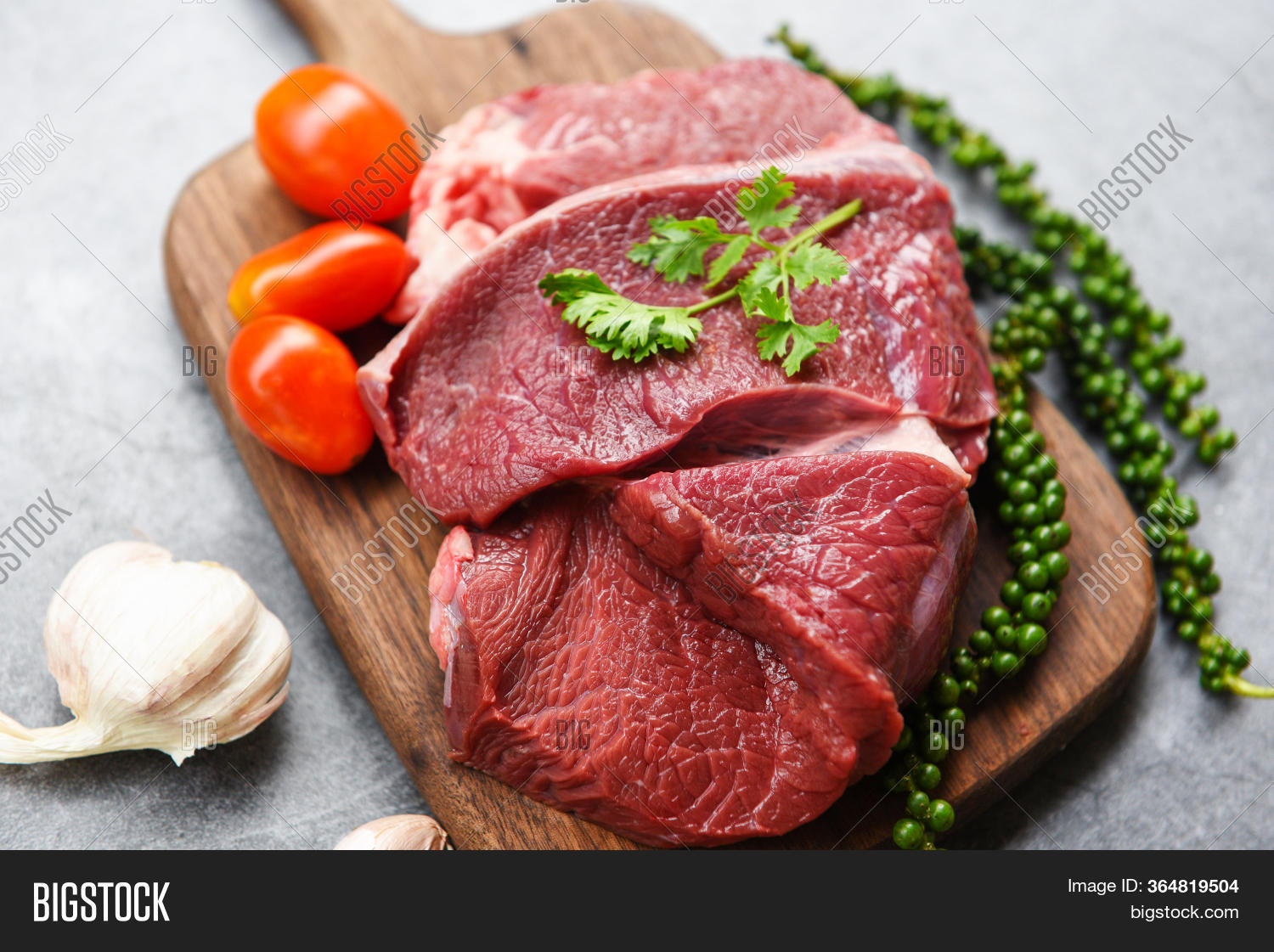 Тонкие ломтики мяса. Сырое мясо говядина как называется. Мясо. Мясо. Сырое мясо говядина как называется.