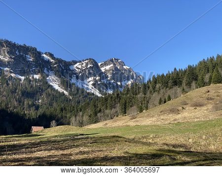 View Of The Alpine Peak Gnepfstein Mittaggüpfi (mittagguepfi Oder Mittaggupfi) From The Eigental Val