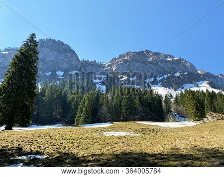 View Of The Alpine Peak Gnepfstein Mittaggüpfi (mittagguepfi Oder Mittaggupfi) From The Eigental Val