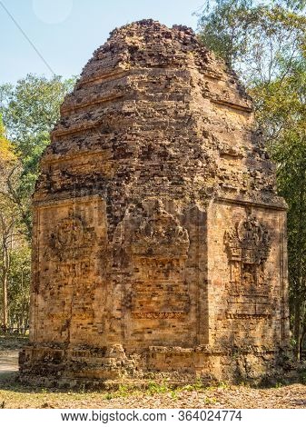 Octagonal Tower In Prasat Sambor - Sambor Prei Kuk, Cambodia