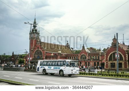 Gdansk, Poland - June 6, 2009: Gdansk Glowny Main Train Station With A Bus Belonging To The Intercit