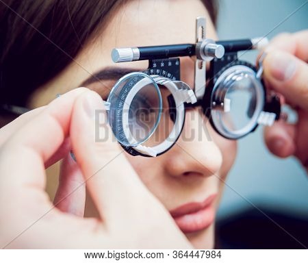 Consultation With An Ophthalmologist. Medical Equipment. Coreometry.