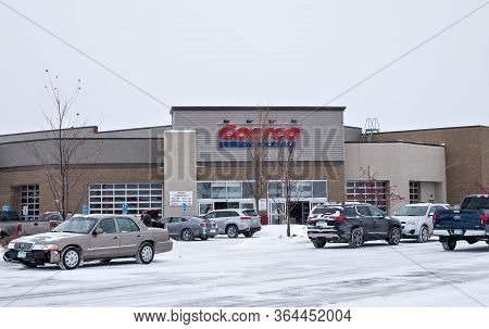 Brainerd, Mn - 19 Dec 2019: Costco Retail Store Entrance In Winter.