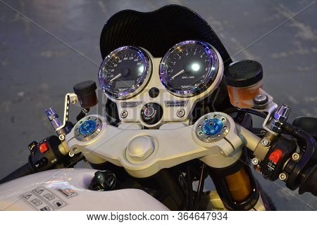 Pasig, Ph - March 9 - norton Commando 961 Cafe Racer Speedometer Motorcycle At Ride Ph Motorcycle Sh