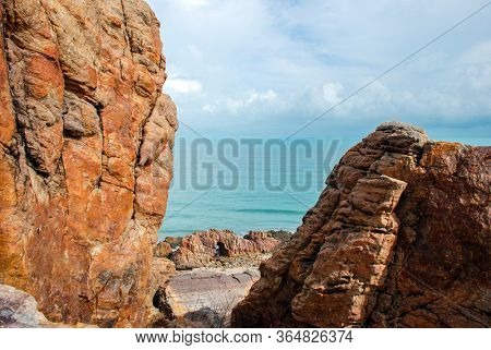 Pedra Furada (Holed Stone) at Jericoacoara beach - Ceara, Brazil