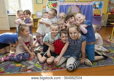 Belarus, The City Of Gomil, April 25, 2019.open Day In Kindergarten. Many Children In Kindergarten. 