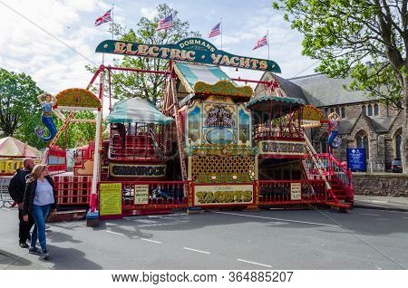 Llandudno, Uk : May 6, 2019: A Sunny Morning Sees Few Visitors To The Street Fair And Entertainment 