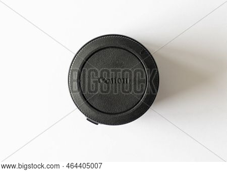 Irpen, Ukraine, Oktober 23 20222, Canon Ef Eos R Mount Adapter, Illustrative Editorial.