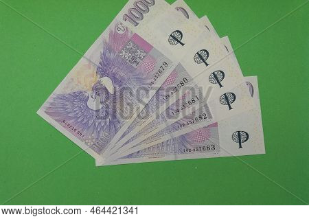 1000 Czech Koruna Banknotes Money (czk), Currency Of Czech Republic - Series Of Five Mint Notes With