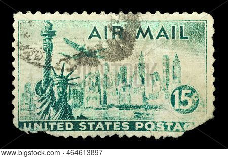 Us 1947: A United States 15c Air Mail Postage Stamp With Central Station Postmark Shows The Skyline 
