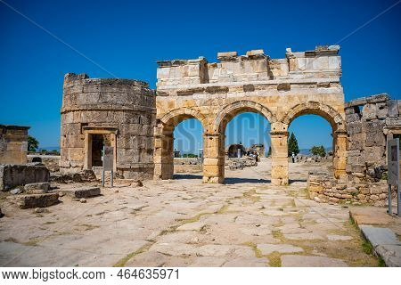 Hierapolis, Turkey - September 14, 2022: Ruins In Ancient City Of Hierapolis, Pamukkale, Turkey
