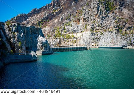 Mountain Lake. Emerald Water Reservoir Behind The Dam Oymapinar. Green Canyon In Manavgat Region, Tu