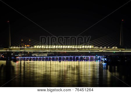 Night bridge