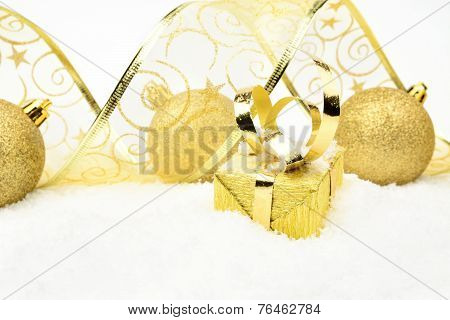 Golden Christmas Gifts,bauble Ribbon On Snow