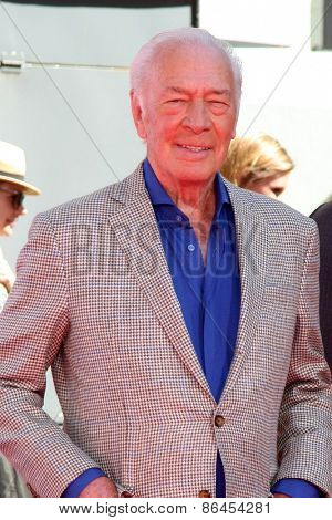 LOS ANGELES - MAR 27:  Christopher Plummer at the Christopher Plummer Hand and Foot Print Ceremony at the TCL Chinese Theater on March 27, 2015 in Los Angeles, CA