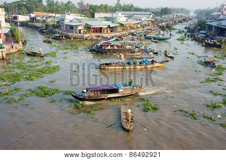 Crowded, Nga Nam Floating Market, Mekong Delta Travel