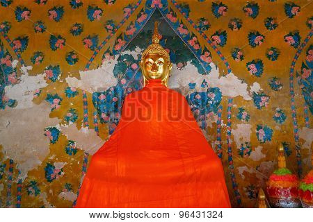 Buddha Statue at Wat Arun (Arun Temple) in Bangkok