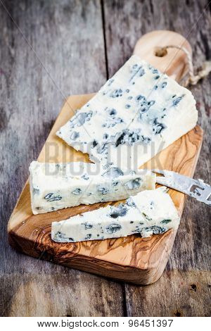 Blue Cheese Slices