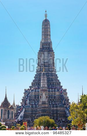 Wat Arun - Temple of Dawn in Bangkok