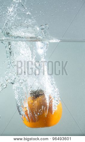 Splash vegetables and fruits