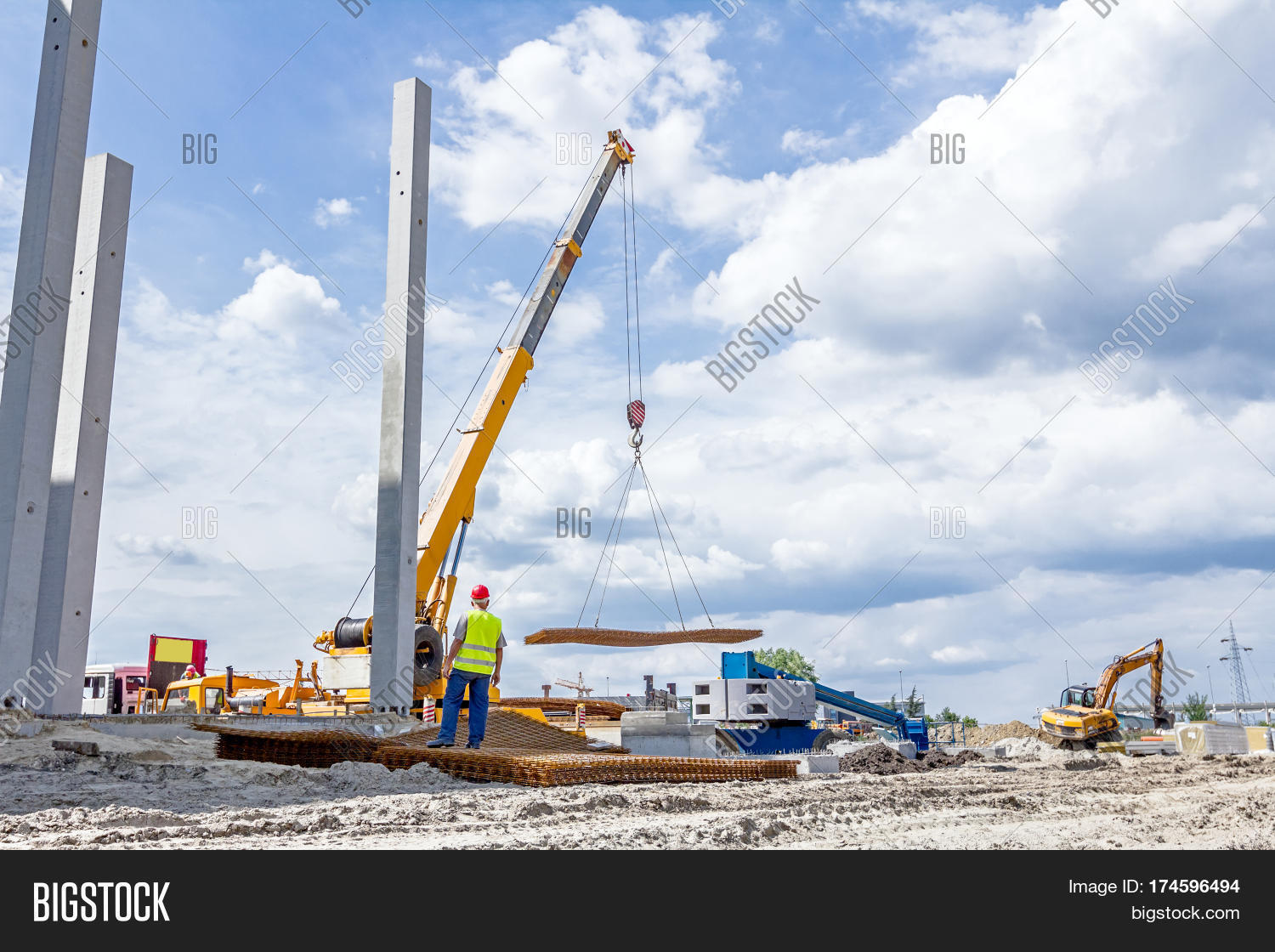 Mobile Crane Unloading Image & Photo (Free Trial) | Bigstock