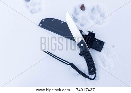 Hunter Knife On Snow.